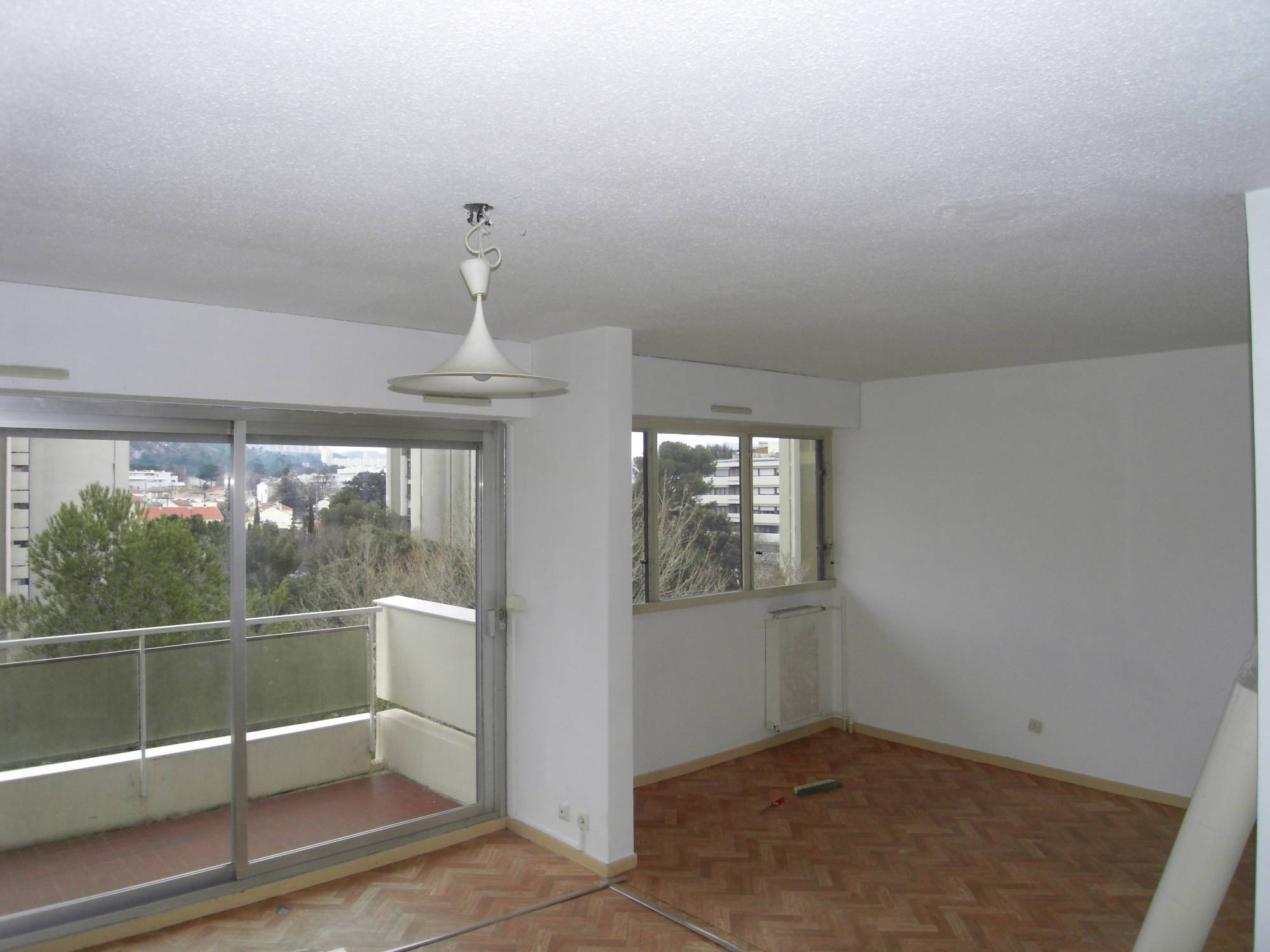 A vendre 13010 Saint Tronc  Appartement 4 chambres avec toit terrasse privatif