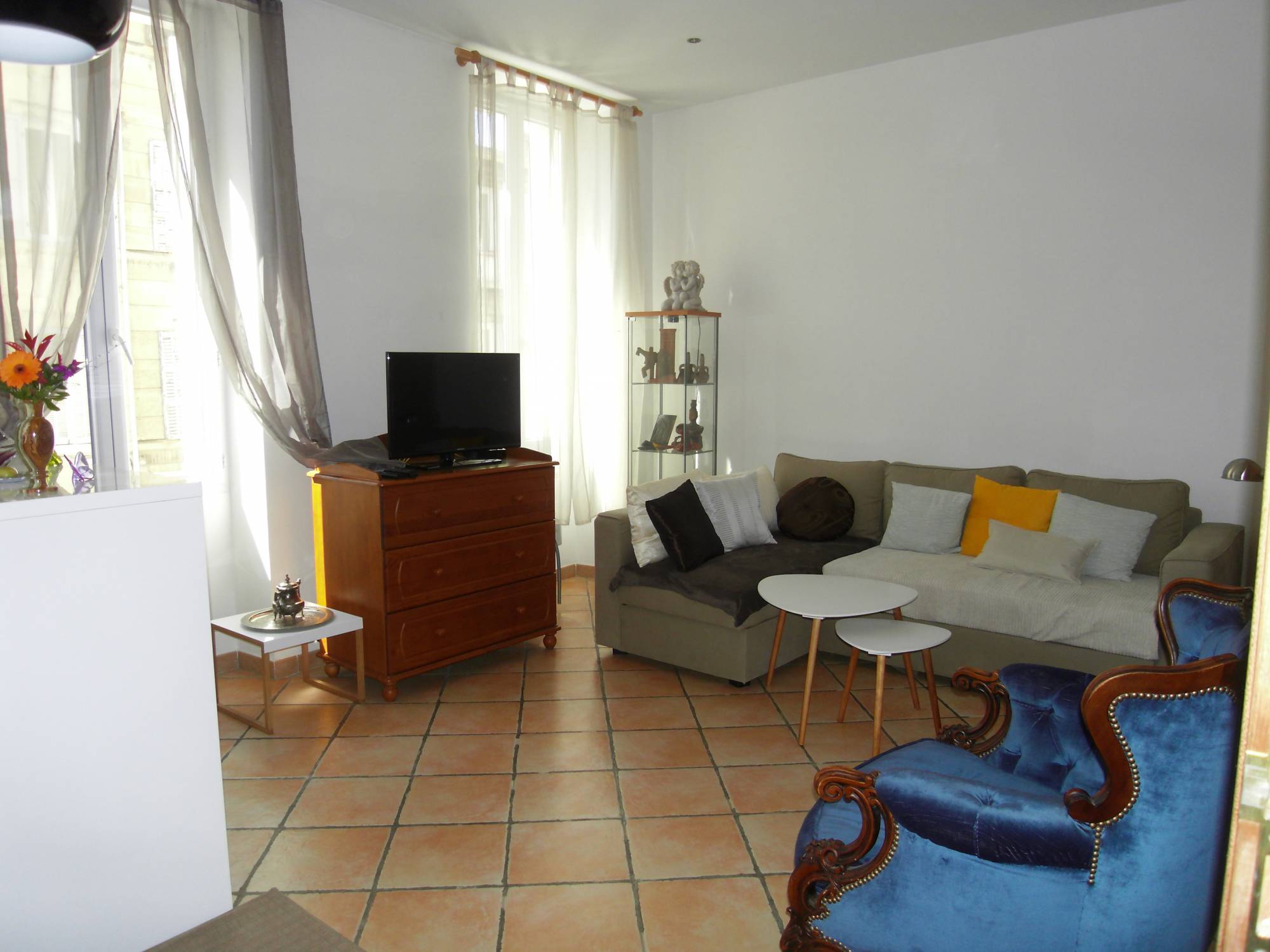 à vendre appartement type 2 entièrement rénové 13005 Marseille