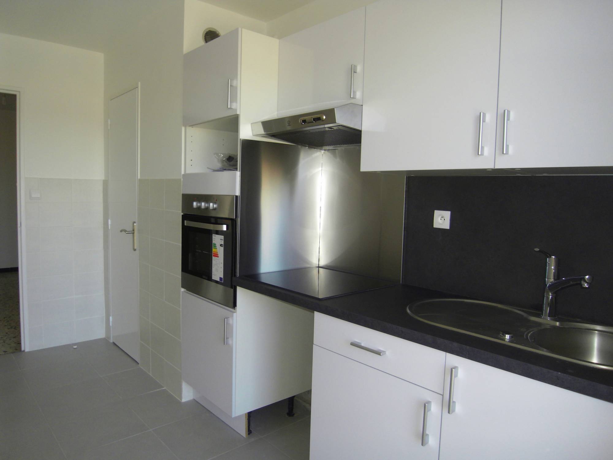 A vendre logement occupé type 4 90 m² avec terrasse et cave La Blancarde  13004 Marseille