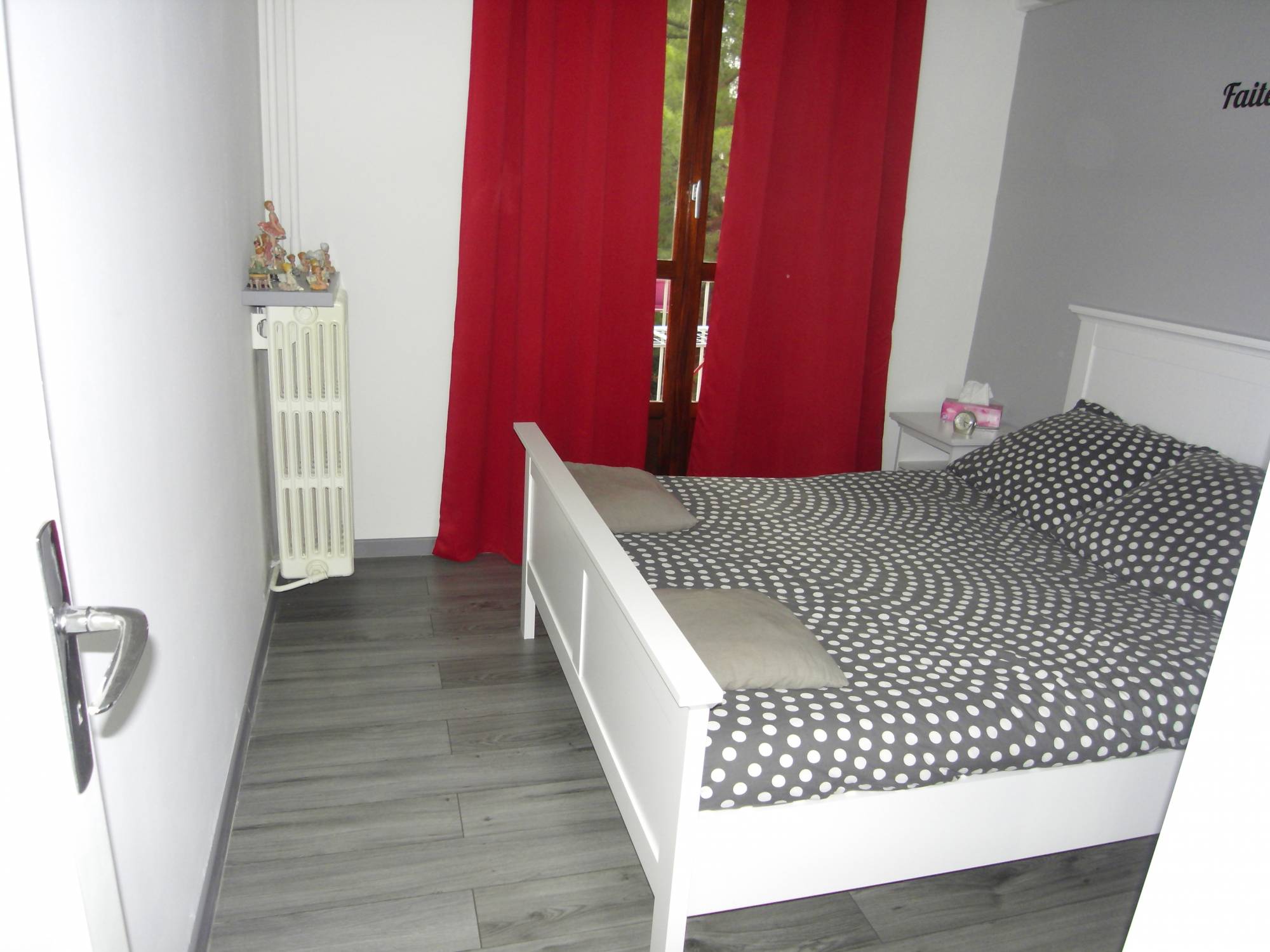 A vendre appartement 3 pièces de 71 m² avec balcons, cave et stationnement facile dans résidence fermée La Pounche 13190 ALLAUCH