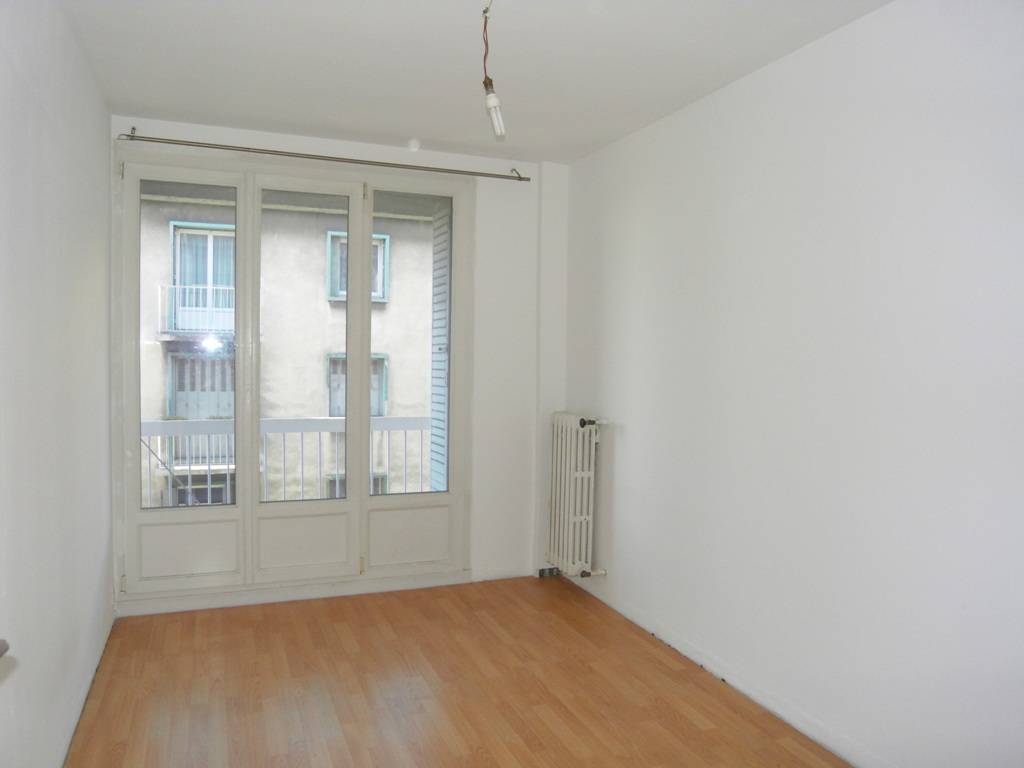 A la vente appartement 3 pièces à Marseille 13005 la Conception/rue Saint Pierre