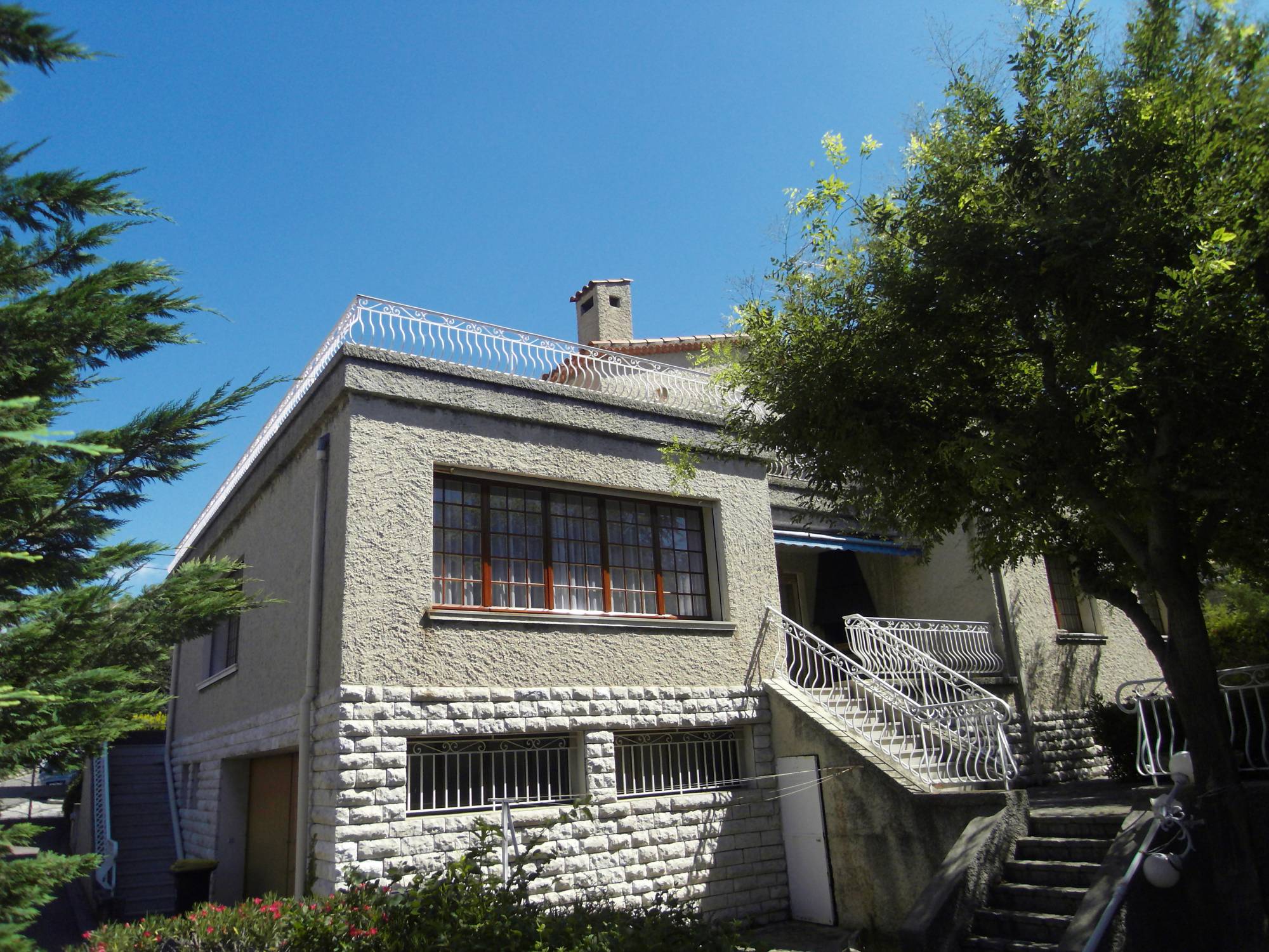 Vente d'une maison pour 2 familles Marseille 13012