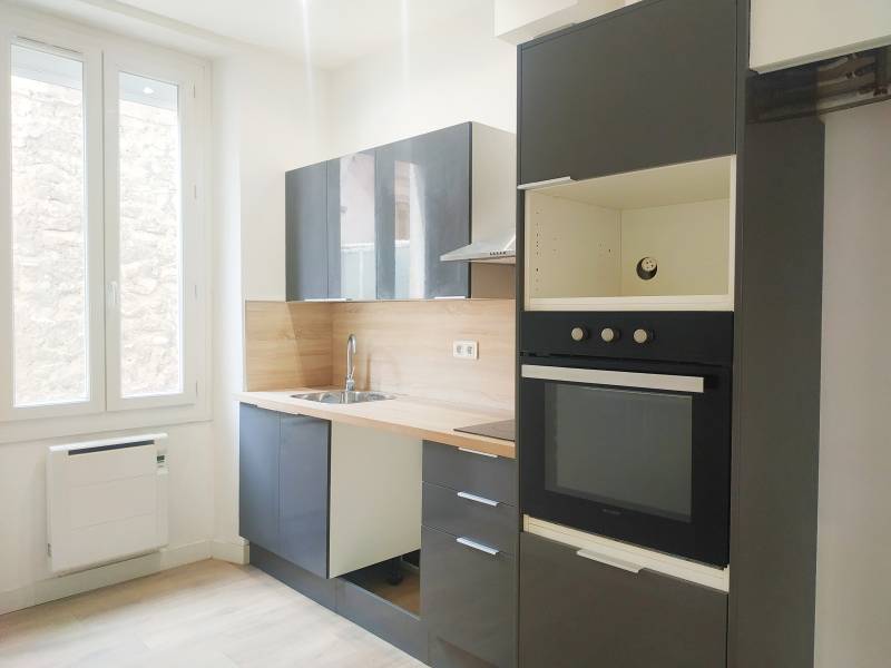 Appartement T2 vendu occupé – Une belle opportunité d'investissement -Marseille 8ᵉ – Secteur Rouet / Prado