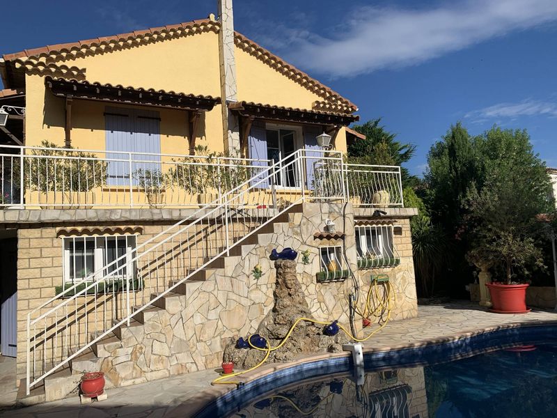 A vendre Maison 90 m²  avec annexes de 90 m² sur terrain de 510 m² 13400 Aubagne
