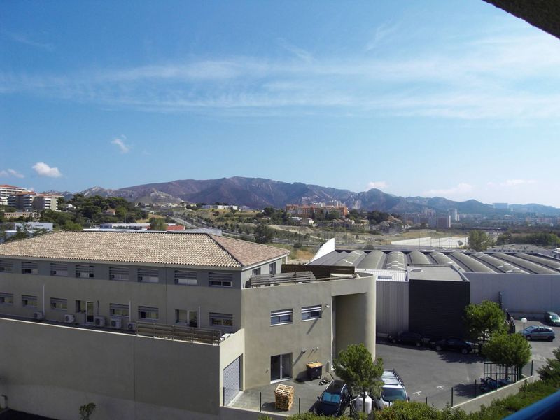 A vendre T3 avec terrasse et garage Saint Jean du désert et Saint Barnabé 13012 Marseille