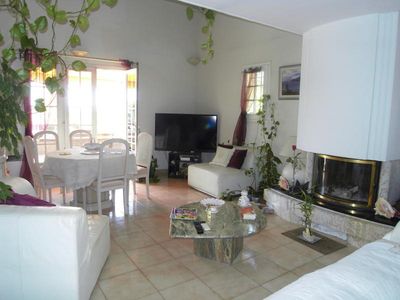 A vendre à Carnoux en Provence villa de type 4 avec vue mer, 120 m² habitables + garage