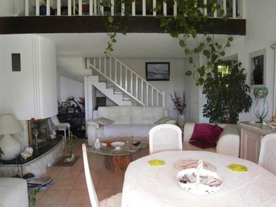 A vendre à Carnoux en Provence villa de type 4 avec vue mer, 120 m² habitables + garage