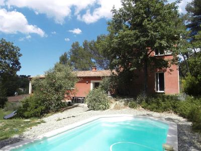A la vente maison de type 5 à Belcodène 13720, piscine, garage, atelier