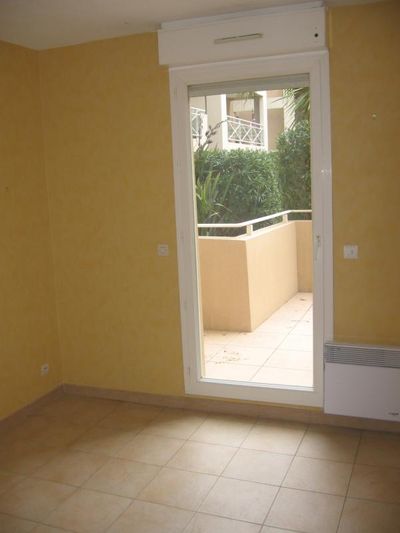 A la vente à Marseille St Barnabé village appartement t2 avec garage, terrasse et cave