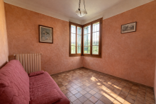 Maison de charme avec jardin arboré et garage – Quartier recherché