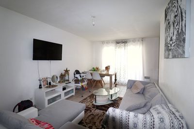 séjour A vendre - T2 investissement locatif - logement occupé - Bon secours - 13014 Marseille