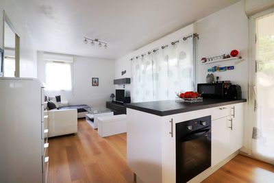 cuisine séjour A vendre dans résidence de standing appartement 2 pièces Bois Luzy - Saint Barnabé 13012 Marseille