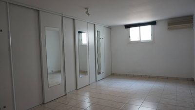annexes sol sol de 74 m² eclairé avec lumière naturelle maison 81 m² parcelle de 268 m²