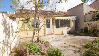 L'agence immobilière Provencia vous propose à la vente une maison de ville dans le secteur recherché et privilégié de Bois Luzy - Saint Barnabé.