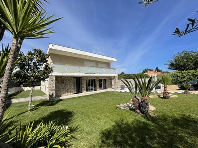 A vendre villa de 200 m² avec 6 pièces (4 chambres+1bureau) sur parcelle de 700 m² avec terrasses et piscine Saint Julien 13012 Marseille
