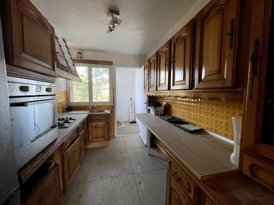 cuisine A vendre appartement 3 pièces de 59 m² avec balcon, loggia, cave et place de parking privative Saint Pierre / Blancarde 13005 Marseille