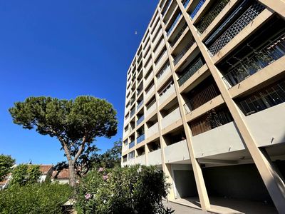 résidence A vendre appartement 3 pièces de 59 m² avec balcon, loggia, cave et place de parking privative Saint Pierre / Blancarde 13005 Marseille