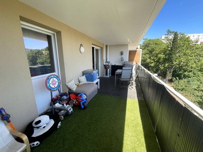 terrasse A vendre Type 3 de 58 m² avec terrasse de place de parking privative + garage Le Merlan / Sainte Marthe 13014 Marseille