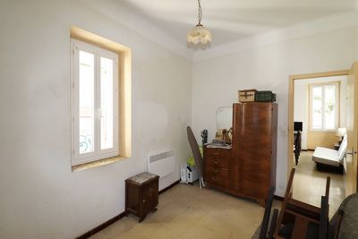 A l'achat appartement à rénover avec potentiel et idéalement situé au Chartreux 13004 Marseille