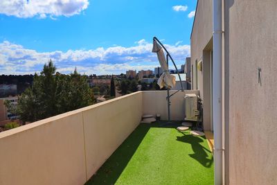 A vendre appartement 3 pièces de 54 m² avec terrasse et place de parking proche Bois Lemaitre 13012 Marseille