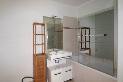 A vendre appartement 3 pièces de 54 m² avec terrasse et place de parking proche Bois Lemaitre 13012 Marseille