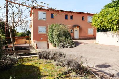 A vendre charmante maison type 4 avec terrasse 13380 Plan de cuques