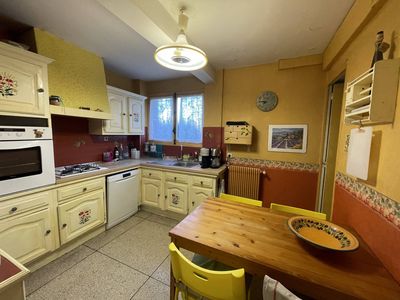 grande cuisine A vendre appartement 4 pièces de 72 m² avec 3 chambres, place de parking privative et loggia Gare de la Blancarde / Saint Pierre 13005 Marseille