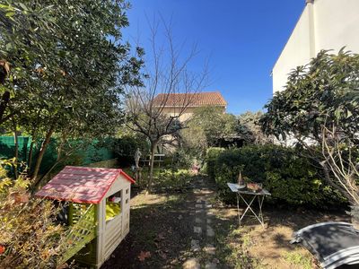 A vendre maison 105 m2 en R+1 de 4 pièces (3 chambres) sur parcelle de 359 m2 avec terrasse Bois Luzy / Saint Barnabé 13012 Marseille