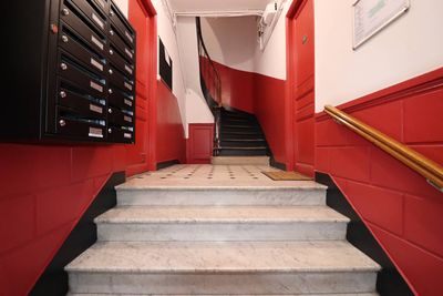 A vendre quartier de Lodi, proche des commerces et des transports, dans bel immeuble bien entretenu avec partie commune rénovée, en 4ème étage sans ascenseur, appartement 2 / 3 pièces de 34.88 m².