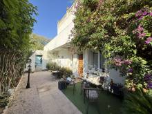 Rare à la vente - Bas de villa avec jardin, piscine et garage en plein coeur du village de Saint Barnabé 13012 Marseille