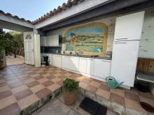Rare à la vente - Bas de villa avec jardin, piscine et garage en plein coeur du village de Saint Barnabé 13012 Marseille