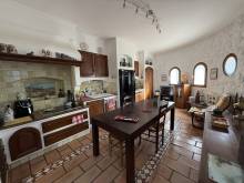 Rare à la vente - Bas de villa avec jardin, piscine et garage en plein coeur du village de Saint Barnabé 13012 Marseille