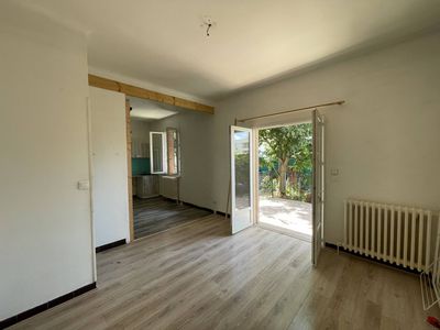 A vendre rez de chaussée de villa avec jardin, appartement de 63 m² sur le secteur de Bois Luzy 13012 Marseille