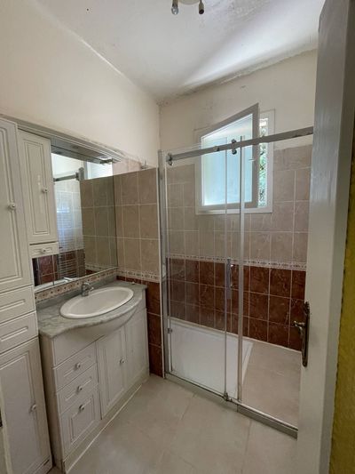 A vendre rez de chaussée de villa avec jardin, appartement de 63 m² sur le secteur de Bois Luzy 13012 Marseille