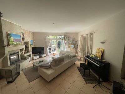 A vendre bastide en pierre d'environ 155 m² avec 4 chambres sur une parcelle de 884 m² 84820 VISAN