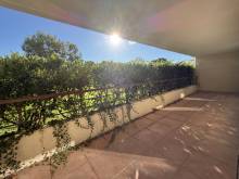 A la vente  dans résidence de standing appartement 3 pièces avec terrasse et place de parking Bois Luzy 13012 Marseille
