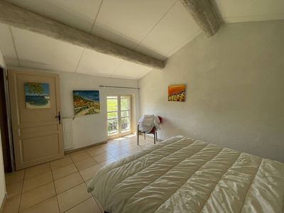 A vendre bastide en pierre d'environ 155 m² avec 4 chambres sur une parcelle de 884 m² 84820 VISAN