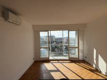 8ᵉ étage avec ascenseur, ce 3 pièces de 64,30 m²