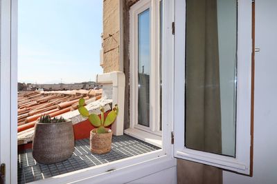 A vendre quartier de Lodi, proche des commerces et des transports, dans bel immeuble bien entretenu avec partie commune rénovée, en 4ème étage sans ascenseur, appartement 2 / 3 pièces de 34.88 m².