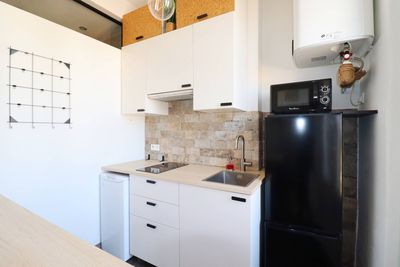 A vendre quartier de Lodi, proche des commerces et des transports, dans bel immeuble bien entretenu avec partie commune rénovée, en 4ème étage sans ascenseur, appartement 2 / 3 pièces de 34.88 m².