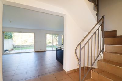 A vendre maison de 4 chambres  en R+1 avec jardin et garage proche du village des caillols 13012 Marseille