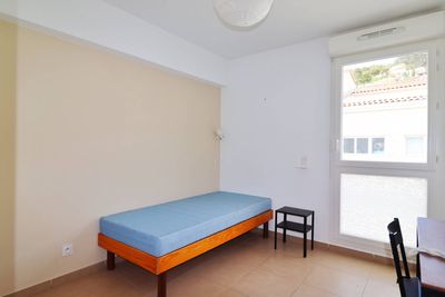 A la vente appartement 3 pièces avec terrasse vue dégagée et garage double 13390 Auriol