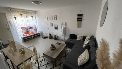 A vendre appartement en duplex avec terrasse et place de parking privative village de plan de cuques  (13380)