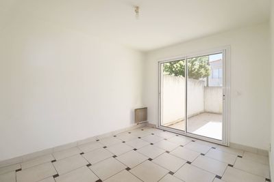 chambre avec terrasse A vendre maison de type 5  avec jardin et piscine entre Saint Julien et Beaumont 13012 Marseille