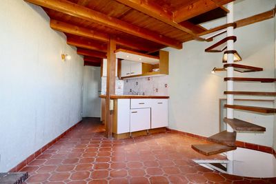 Spécialiste de la location transaction sur Marseille, avec plus de 20 années d'expérience, l'agence immobilière Provencia est heureuse de vous faire découvrir un bien rare à la vente avec beaucoup de potentiel.