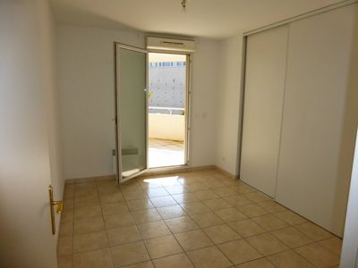 A vendre appartement 3 pièces d'environ 55 m² avec terrasse de 29 m² et place de parking privative entre Saint Jean du désert et la Fourragère 13012 Marseille