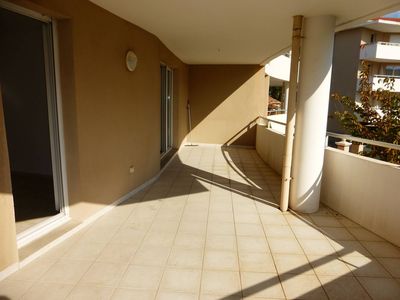 A vendre appartement 3 pièces d'environ 55 m² avec terrasse de 29 m² et place de parking privative entre Saint Jean du désert et la Fourragère 13012 Marseille