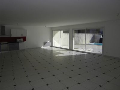 Maison de ville de 142 m² à vendre à Marseille 13012, Saint Julien, garage triple