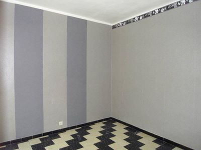 A vendre  Saint Antoine 13015 Marseille Appartement t3  de 46 m² en rdc d'une maison de ville