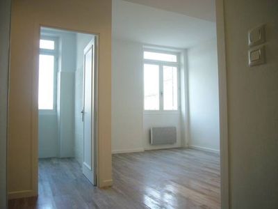 A vendre 13001 Vieux Port/Place aux huiles T1/2 de 40 m²